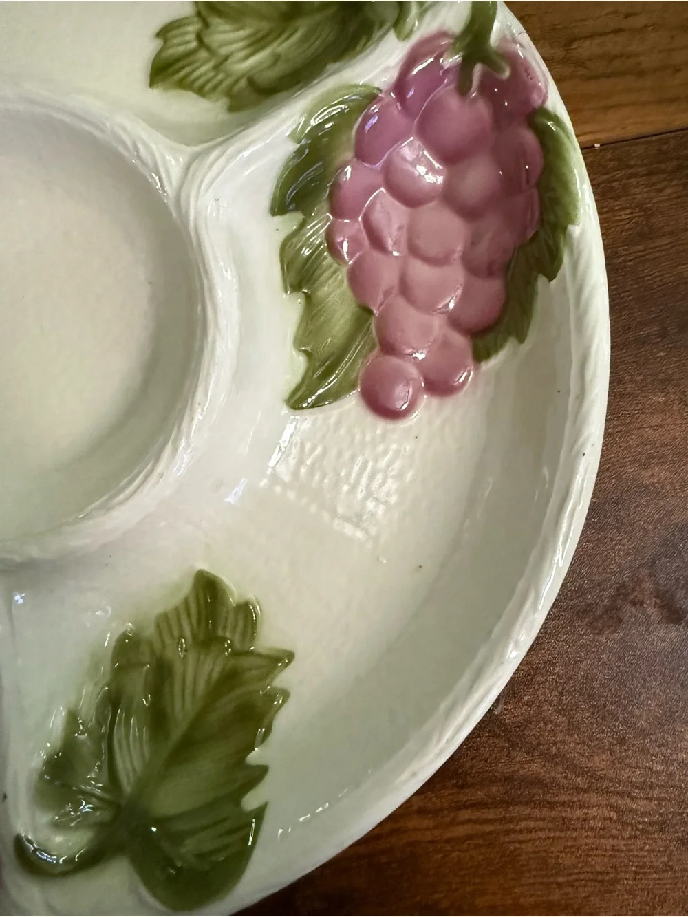 Mid Century MCM White Ceramic Grape Cluster Divided Snack / Relish Dish USA 3117
